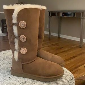 Best UGG Boots For Wide Calves (Men and Women)