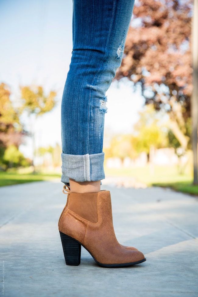 How to Wear Ankle Boots With Jeans (Women)