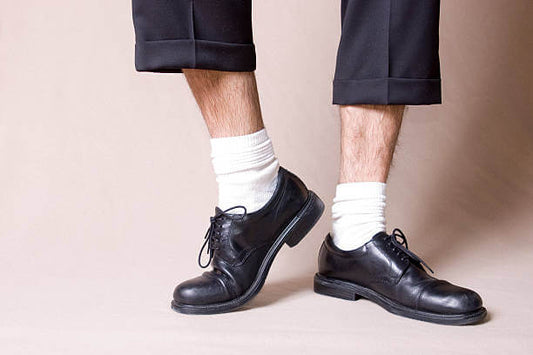 White vs. Black Socks (The Definitive Guide)