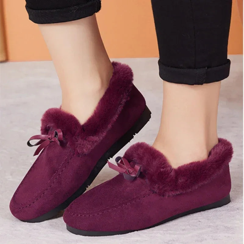 Women's Winter Casual Moccasins: Soft, Non-slip Loafers with Warm Plush