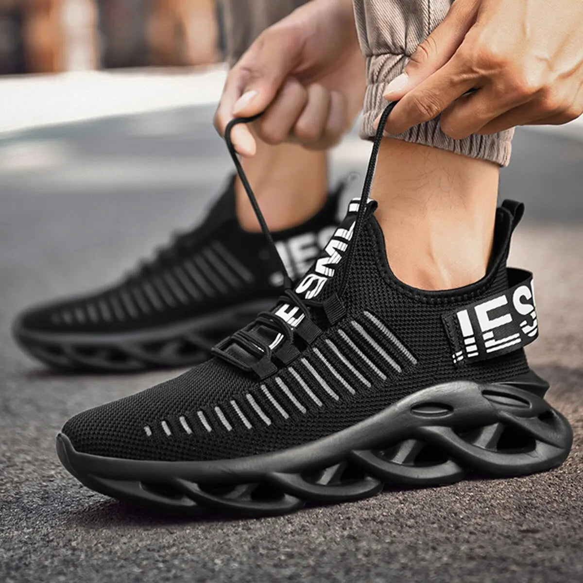 Breathable Mesh Men's Running Sneakers